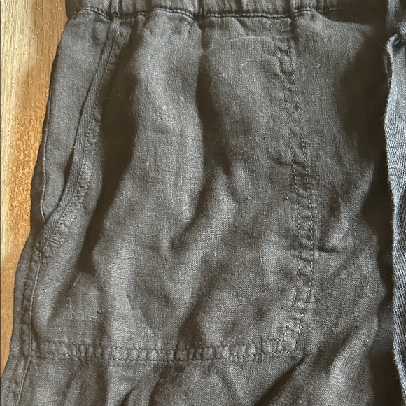 Caslon Women's Charcoal Cargo Shorts - Picture 3 of 10